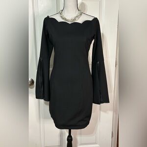 Few Moda NY Sweetheart Neckline Body Skimming Flare Sleeves Sz M Mini NWT Black